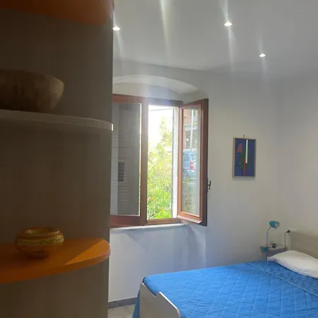 Orizzonte - 5 Terre, Stazione Vezzano Ligure Capsule hotel