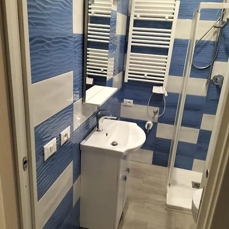 Capsule hotel Orizzonte - 5 Terre, Stazione Vezzano Ligure